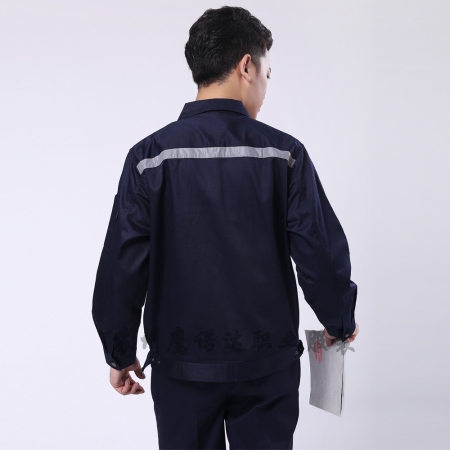 藏青拼米色涤棉线卡保洁物业工作服AC090-FC